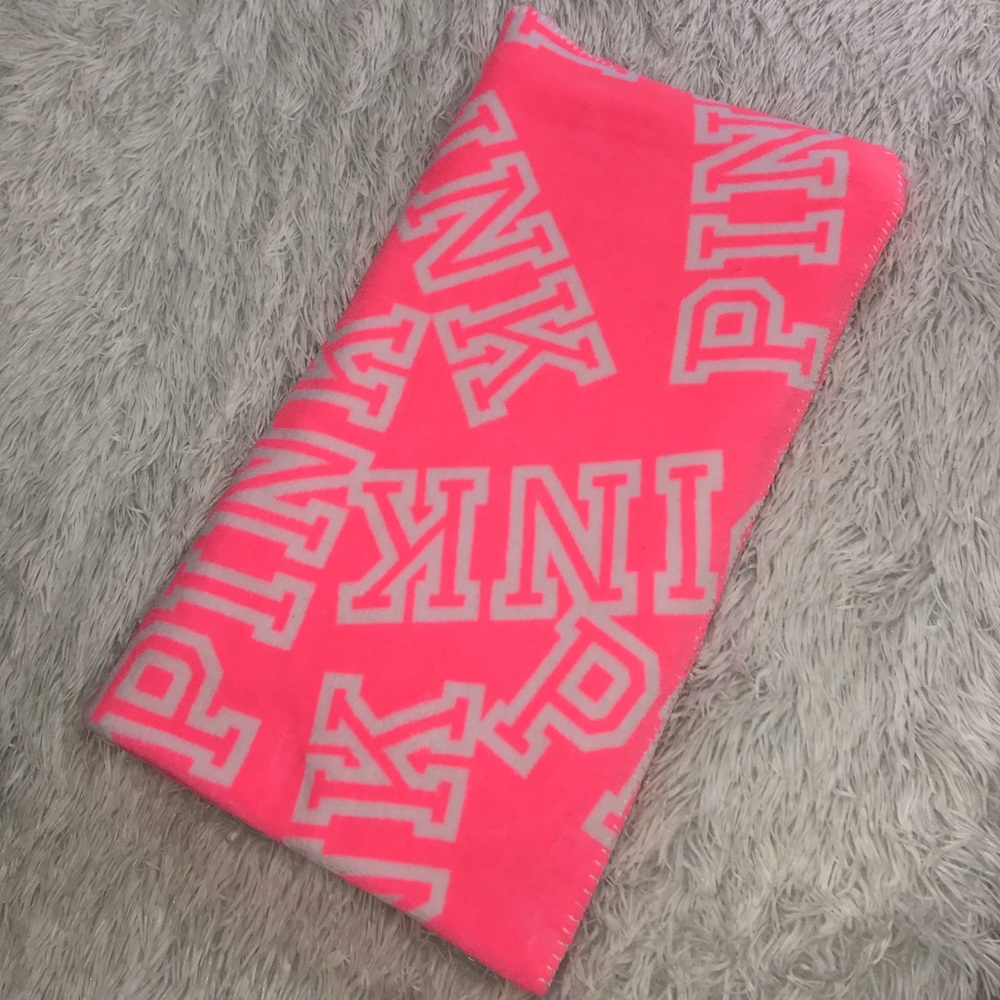 💚 Victoria's Secret PINK Throw Blanket 💚